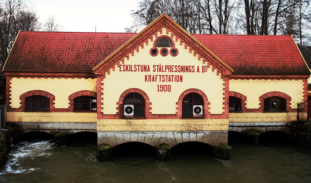 Edzomaszk Velemeny 1 — Home